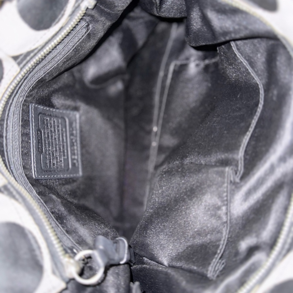 Coach Black and Cream Women's Shoulder Bag - Picture 6 of 16